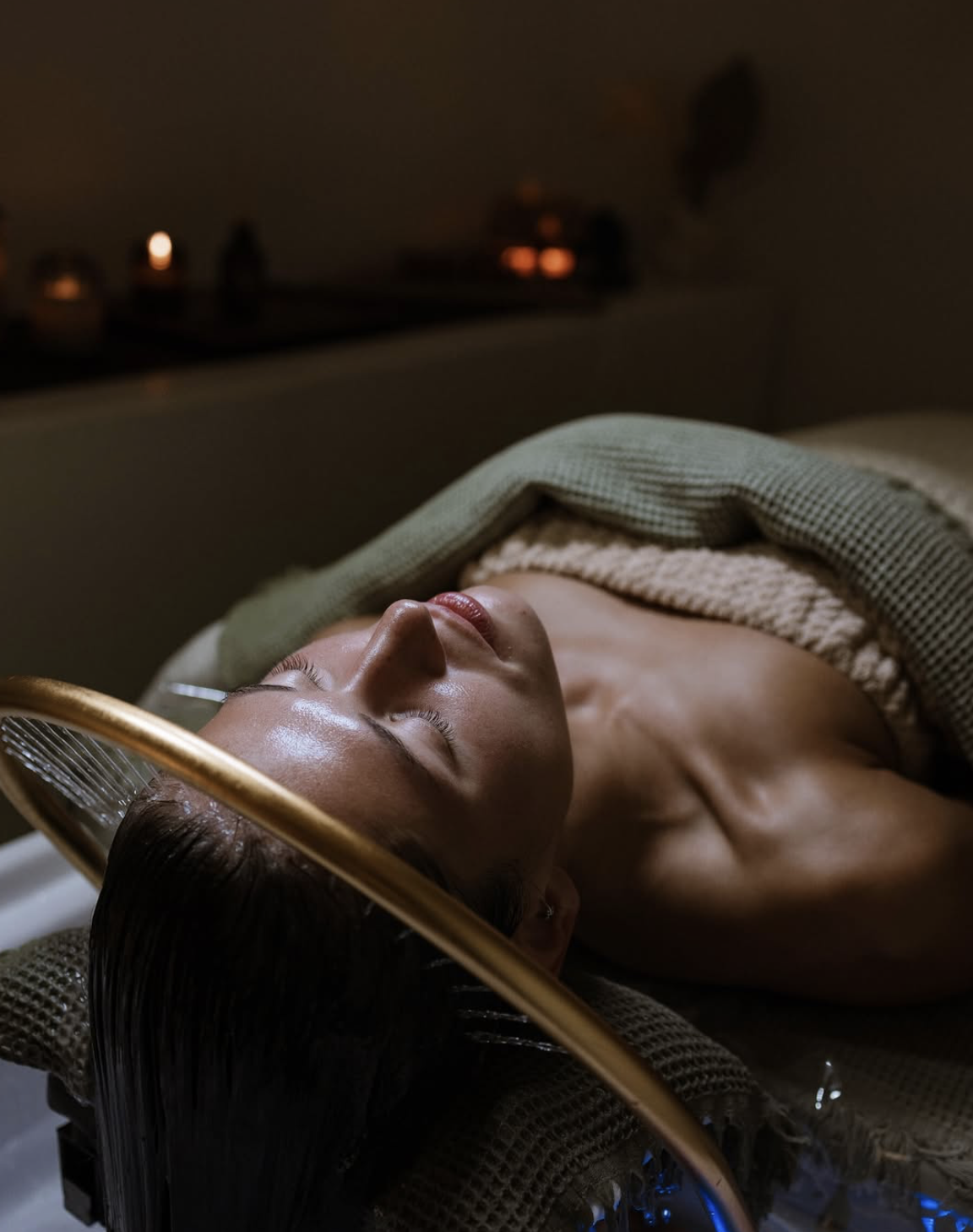 Relaxing facial treatment at Beautyque salon